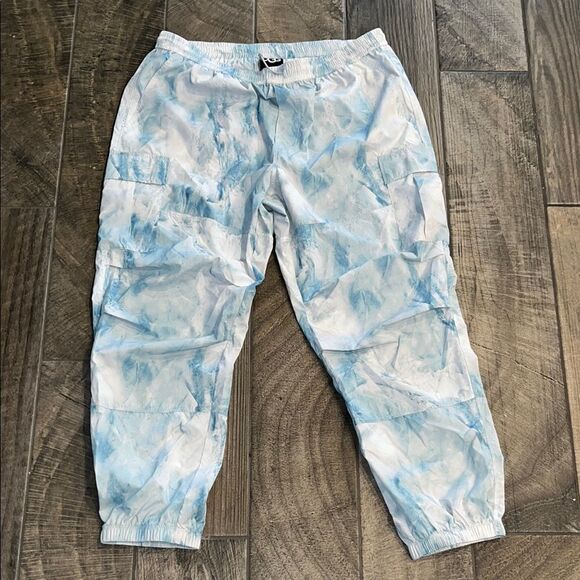 NWT-UGG-Blue and White Jogger Pants - Picture 1 of 7